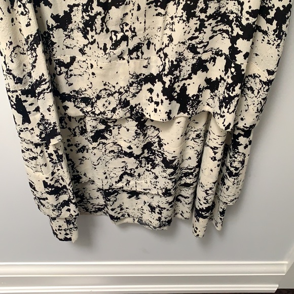 Banana Republic Dress light and flowy - Picture 4 of 5